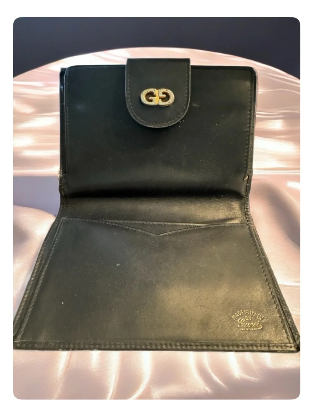 Vintage Gucci Black Leather Card Holder with Gold Stamp